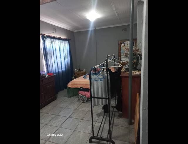4 BEDROOM HOUSE FOR SALE IN RUSTENBURG EAST